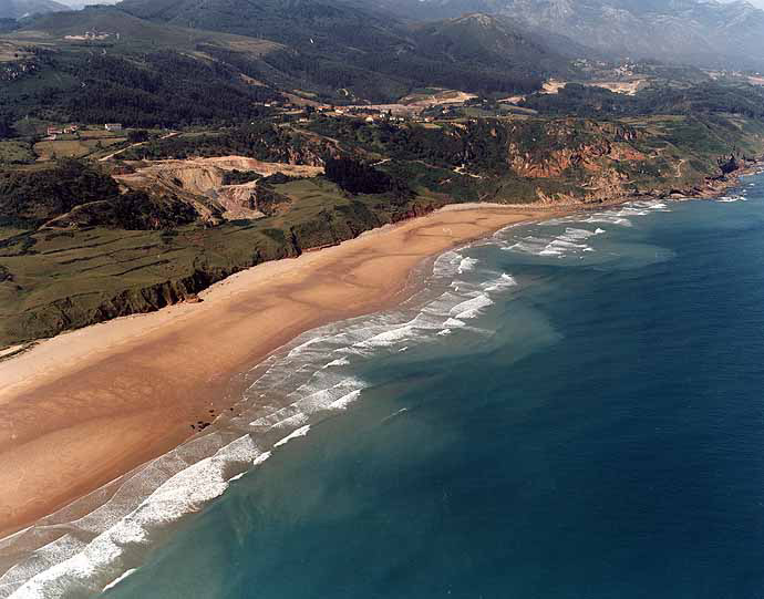 Playa de l'Arena de Vega, Ribadesella, Asturias.
