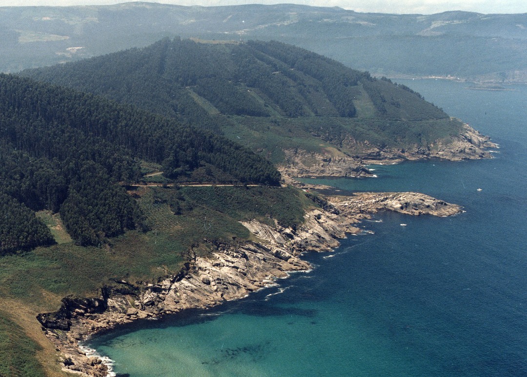Playa Nudista de Portonovo en Viveiro, Lugo, Galicia.