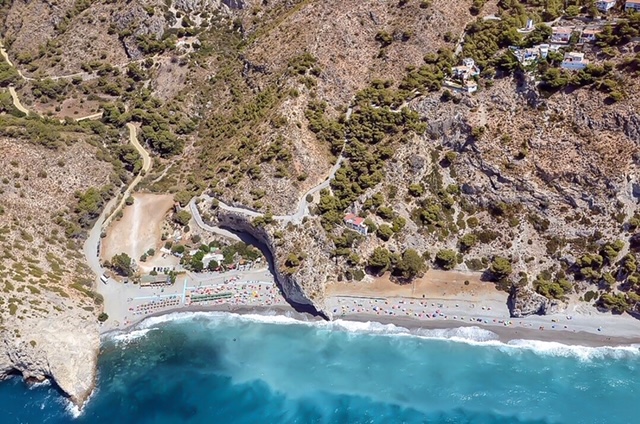 Vista aérea de la Playa Naturista de Cantarriján